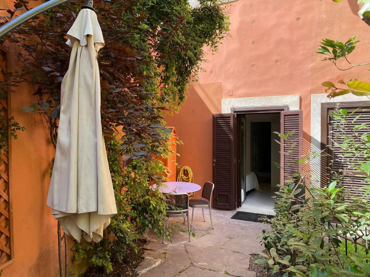 Rione Monti Studio Apt With Private Garden Roma Eksteriør bilde