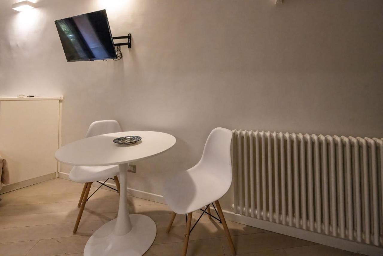 Rione Monti Studio Apt With Private Garden Roma Eksteriør bilde