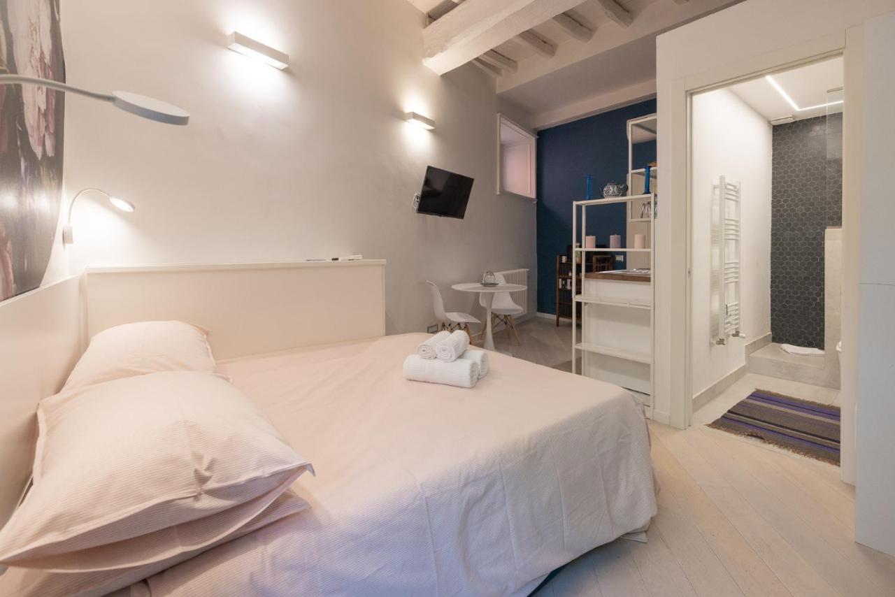 Rione Monti Studio Apt With Private Garden Roma Eksteriør bilde